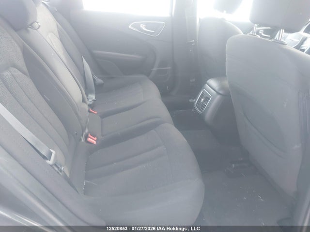 Chrysler 200 Limited 2015 1C3CCCAB9FN513186 Image 8