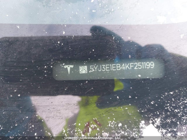 5YJ3E1EB4KF251199 Tesla Model 3 Long Range/performance