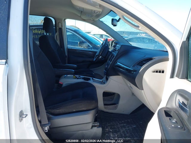 2C4RDGDG0FR544122 Dodge Grand Caravan