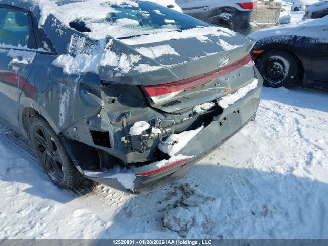 2022 Hyundai Elantra მანქანა იყიდება აუქციონზე, vin: KMHLM4AG8NU215223, აუქციონის ნომერი: 12520891