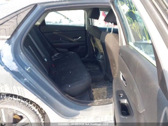 2022 Hyundai Elantra მანქანა იყიდება აუქციონზე, vin: KMHLM4AG8NU215223, აუქციონის ნომერი: 12520891