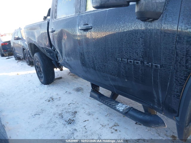 1GC1YNEYXMF251412 Chevrolet Silverado 2500hd Lt