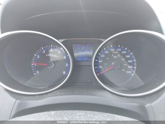 KM8JT3AF1FU998818 Hyundai Tucson Gl