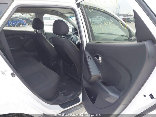 KM8JT3AF1FU998818 Hyundai Tucson Gl