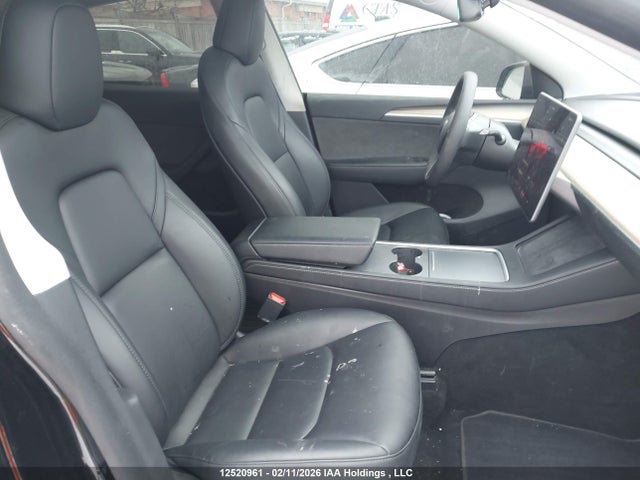 LRWYGDEF9PC163402 Tesla Model Y