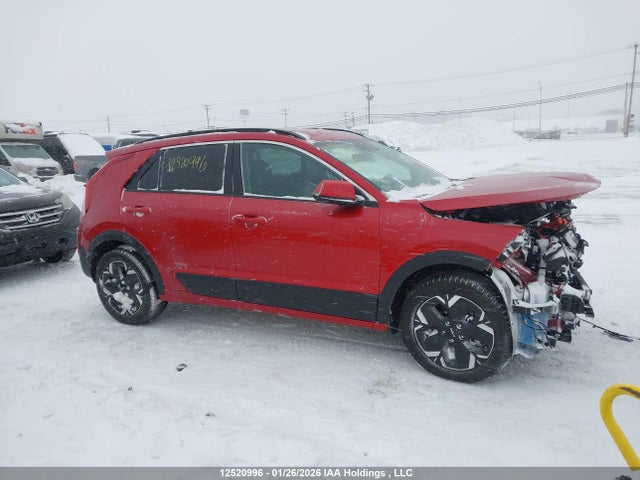 KNDCR3L17T5146024 KIA Niro