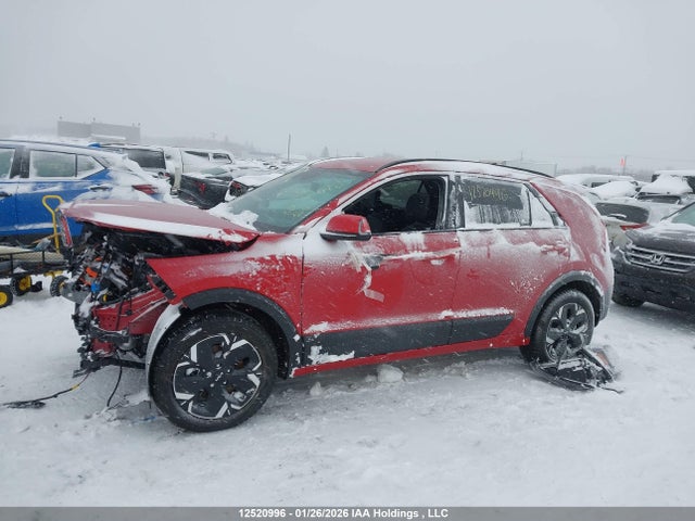 KNDCR3L17T5146024 KIA Niro