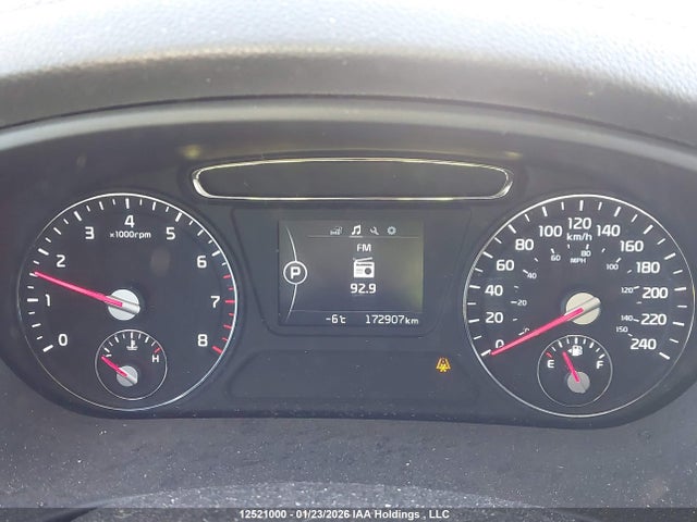 5XYPGDA51GG105730 KIA Sorento Lx/l
