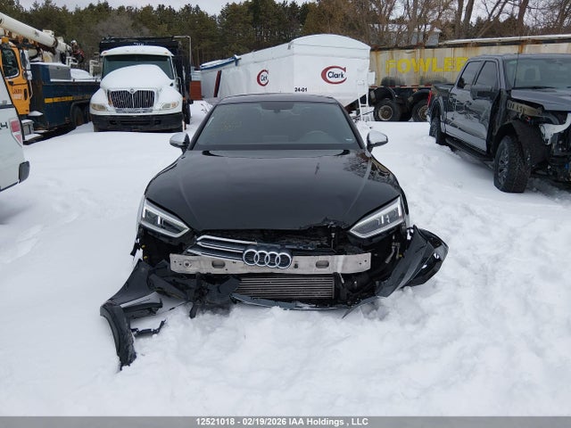 WAUB4CF52JA032359 Audi S5 Premium Plus