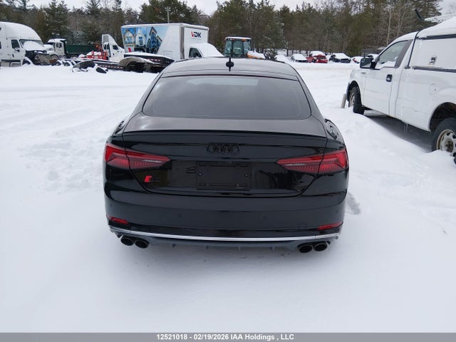 WAUB4CF52JA032359 Audi S5 Premium Plus