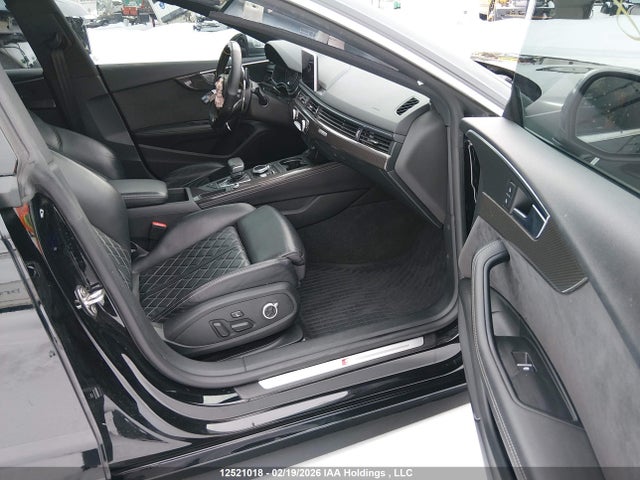 WAUB4CF52JA032359 Audi S5 Premium Plus