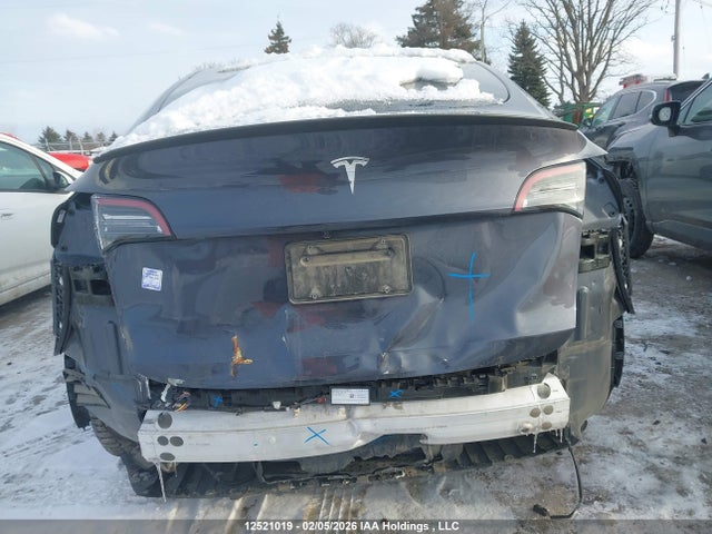 7SAYGDEF2NF498054 Tesla Model Y Performance