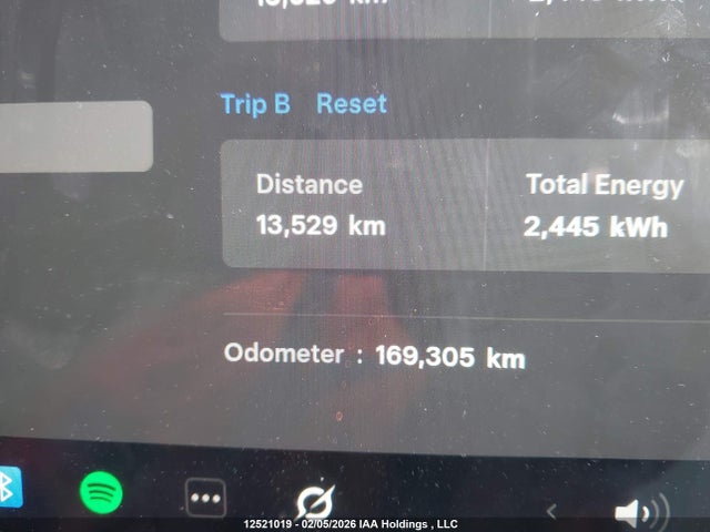 7SAYGDEF2NF498054 Tesla Model Y Performance