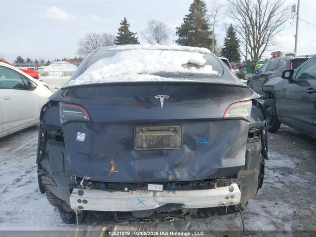 7SAYGDEF2NF498054 Tesla Model Y Performance