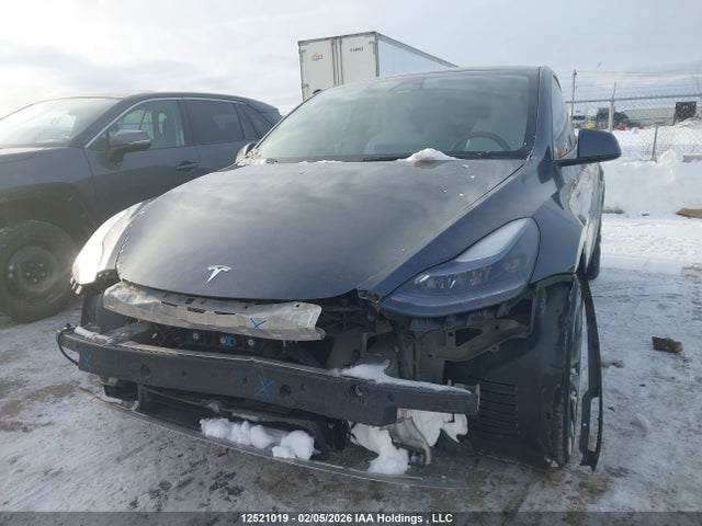 7SAYGDEF2NF498054 Tesla Model Y Performance