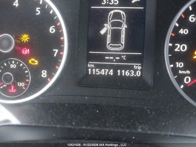 WVGNV7AX3HW501383 Volkswagen Tiguan Wolfsburg