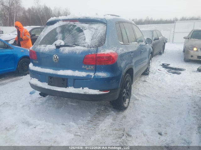 WVGNV7AX3HW501383 Volkswagen Tiguan Wolfsburg