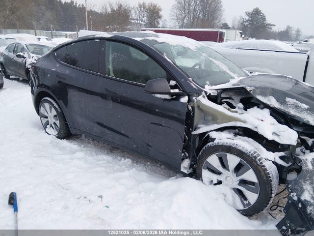 7SAYGDED8RF995274 Tesla Model Y Long Range/rwd