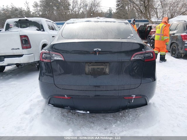 7SAYGDED8RF995274 Tesla Model Y Long Range/rwd