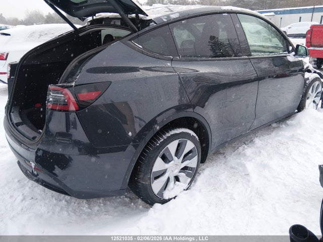 7SAYGDED8RF995274 Tesla Model Y Long Range/rwd