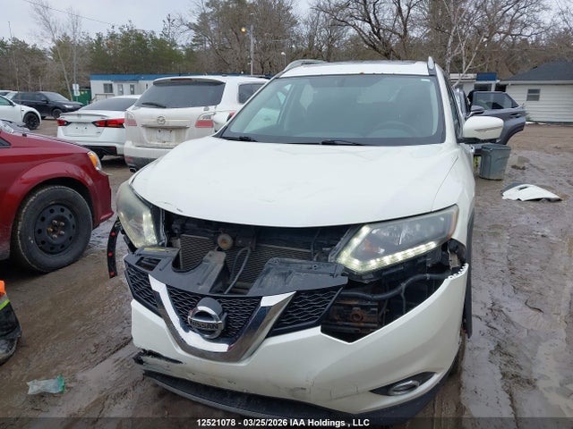 2015 Nissan Rogue მანქანა იყიდება აუქციონზე, vin: 5N1AT2MM0FC846782, აუქციონის ნომერი: 12521078
