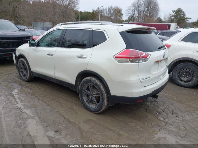2015 Nissan Rogue მანქანა იყიდება აუქციონზე, vin: 5N1AT2MM0FC846782, აუქციონის ნომერი: 12521078
