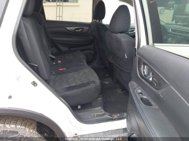 2015 Nissan Rogue მანქანა იყიდება აუქციონზე, vin: 5N1AT2MM0FC846782, აუქციონის ნომერი: 12521078