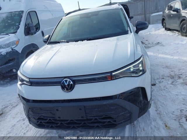 3VV2C7B27TM017954 Volkswagen Taos Comfortline Black Edition