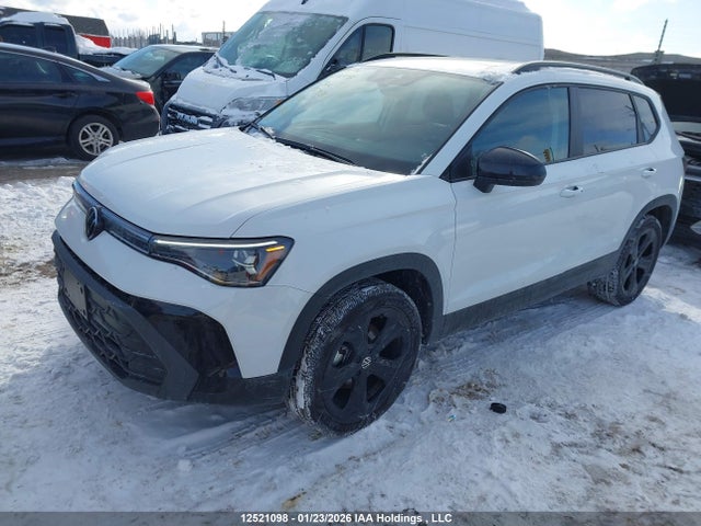 3VV2C7B27TM017954 Volkswagen Taos Comfortline Black Edition