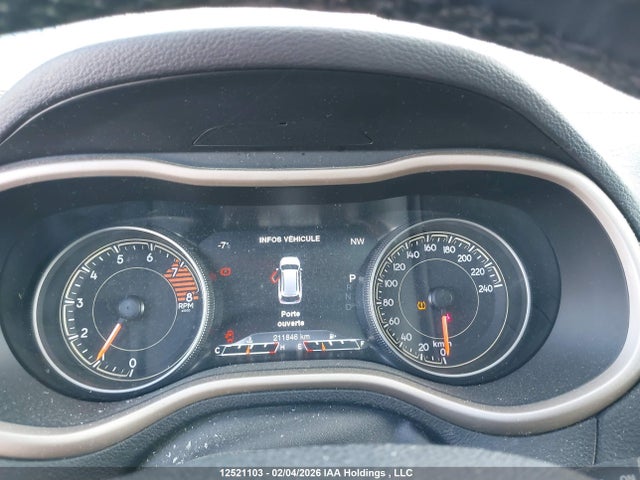 1C4PJMDSXGW304670 Jeep Cherokee Limited