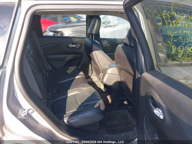 1C4PJMDSXGW304670 Jeep Cherokee Limited