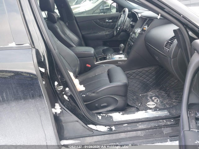 JN8CS1MW6HM410676 Infiniti QX70
