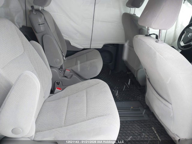 5TDKZ3DC2LS035581 Toyota Sienna Le V6