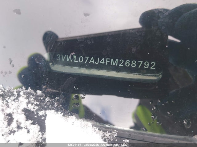 3VWL07AJ4FM268792 Volkswagen Jetta
