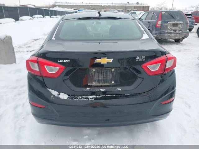 1G1BC5SMXJ7241398 Chevrolet Cruze Ls Auto