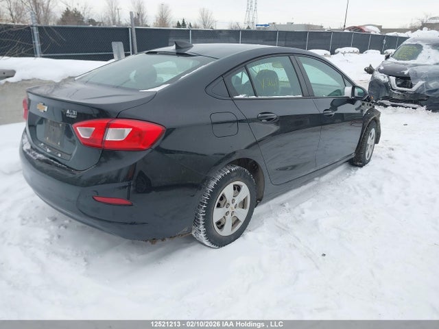 1G1BC5SMXJ7241398 Chevrolet Cruze Ls Auto