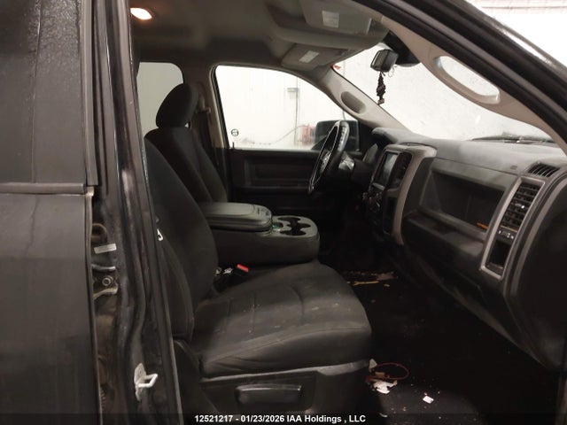 1C6RR7KT5KS565596 RAM 1500 Classic Tradesman