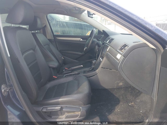 12521221 :رقم المزاد ، 1VWBN7A39EC093695 vin ، 2014 Volkswagen Passat Se مزاد بيع