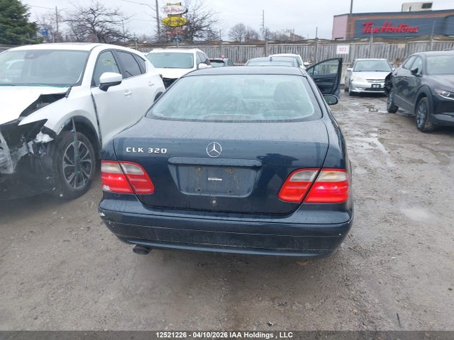 12521226 :رقم المزاد ، WDBLJ65G1YF158728 vin ، 2000 Mercedes-benz Clk 320 مزاد بيع