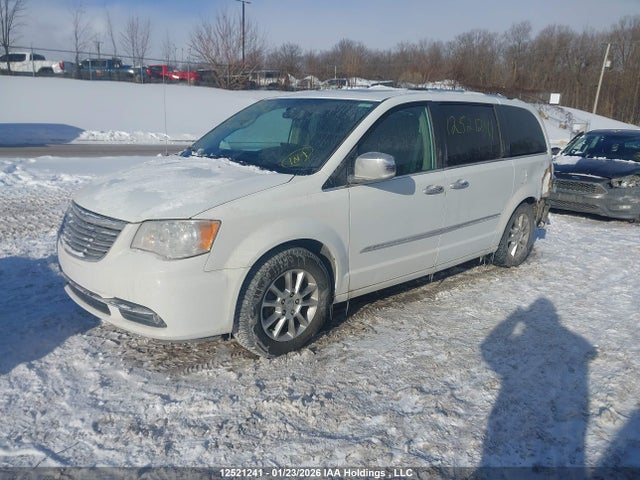 2015 Chrysler Town & Country მანქანა იყიდება აუქციონზე, vin: 2C4RC1GG2FR751171, აუქციონის ნომერი: 12521241