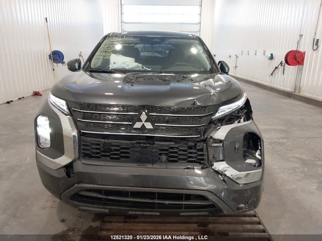 JA4J4UA85RZ635187 Mitsubishi Outlander Es