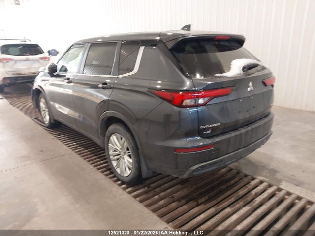 JA4J4UA85RZ635187 Mitsubishi Outlander Es
