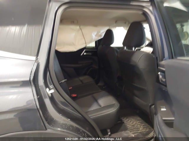 JA4J4UA85RZ635187 Mitsubishi Outlander Es