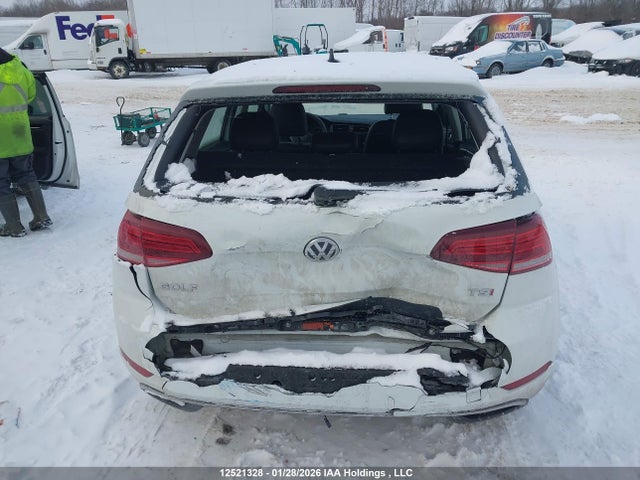 3VWG17AU3JM271815 Volkswagen Golf
