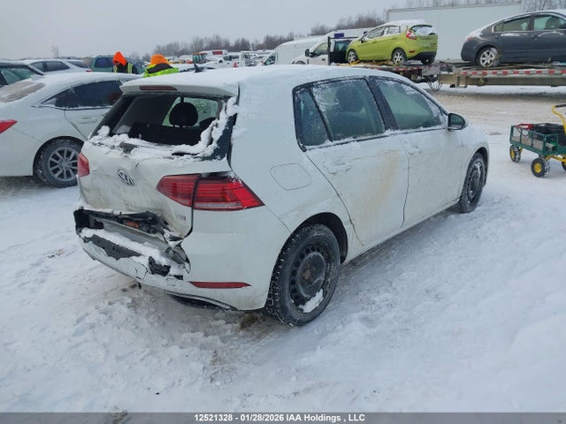 3VWG17AU3JM271815 Volkswagen Golf