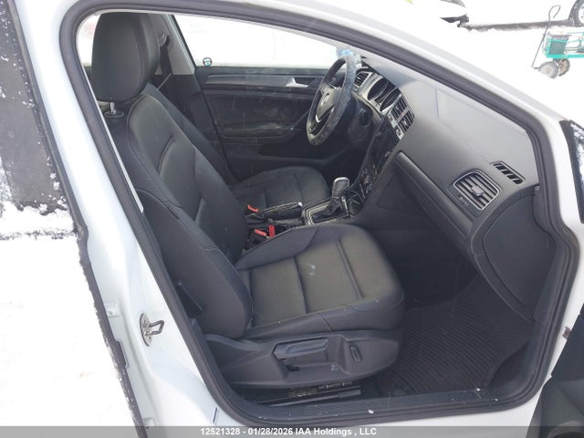 3VWG17AU3JM271815 Volkswagen Golf