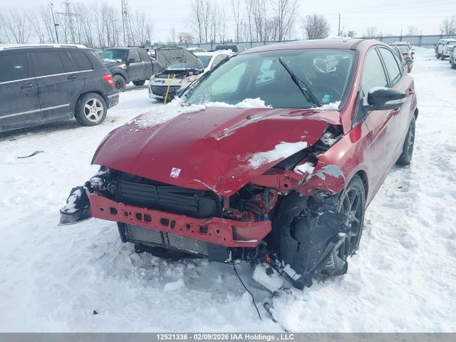1FADP3K24FL352542 Ford FOCUS SE