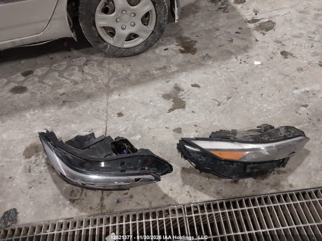 KMHLM4AG9MU068232 Hyundai Elantra Preferred Ivt With Sun And Tech Package