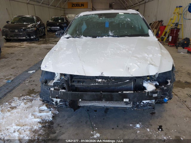 KMHLM4AG9MU068232 Hyundai Elantra Preferred Ivt With Sun And Tech Package