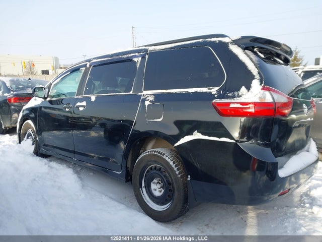 5TDKZ3DC6JS956442 Toyota Sienna Le V6